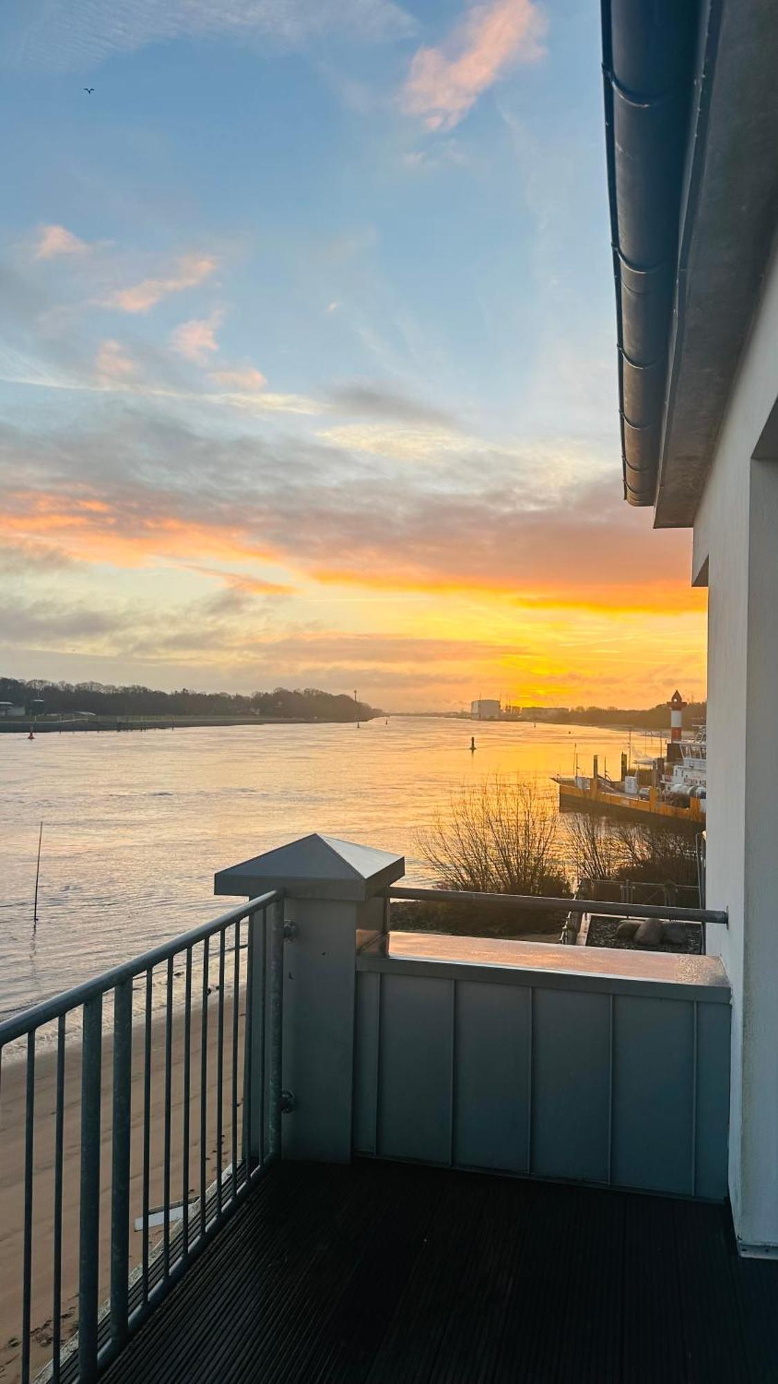 Gaestehaus Weserblick Am Weser-sandstrand