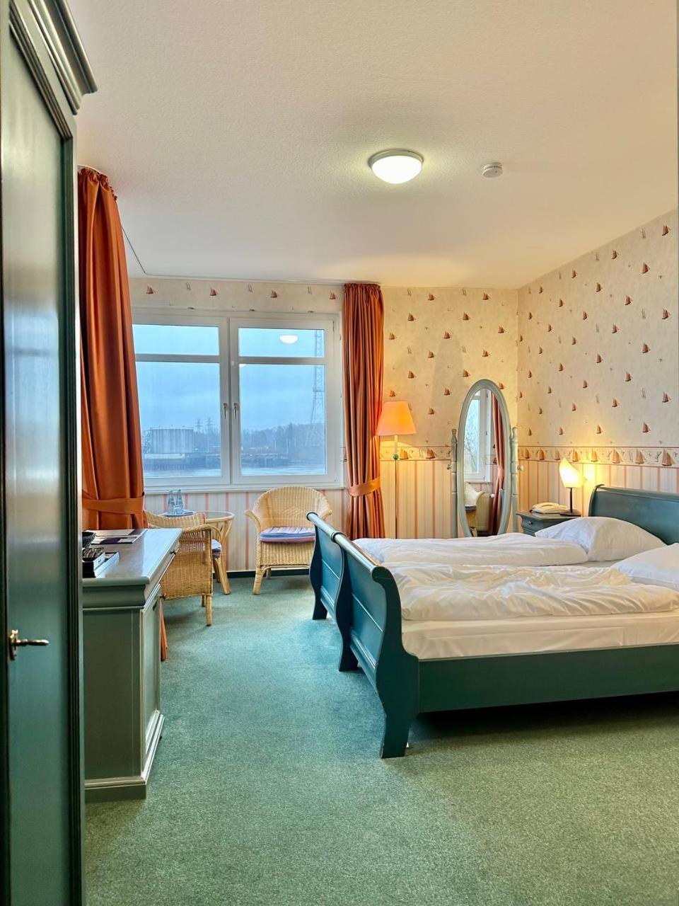 Gaestehaus Weserblick Am Weser-sandstrand Homestay Berne