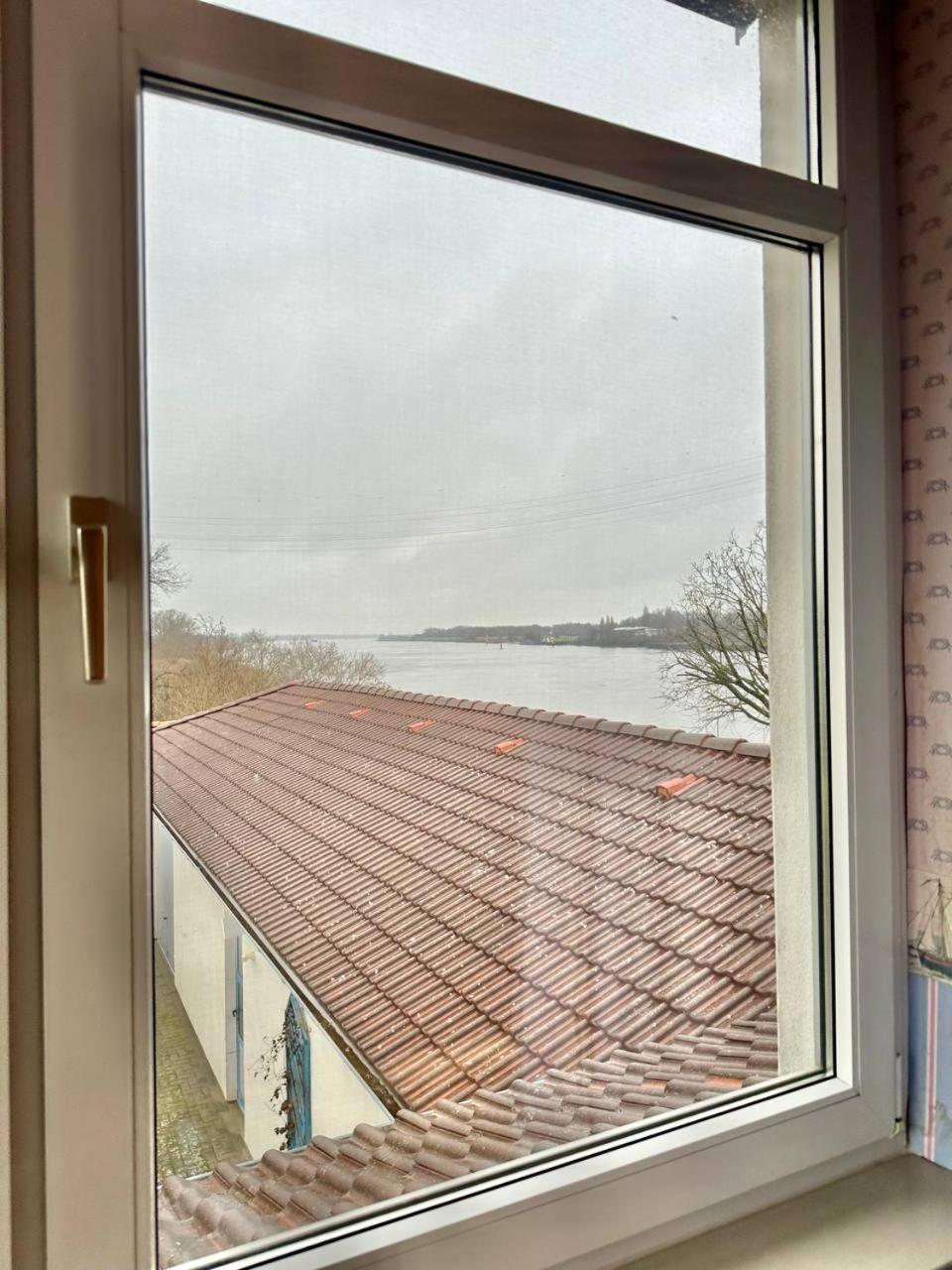 Gaestehaus Weserblick Am Weser-sandstrand Homestay