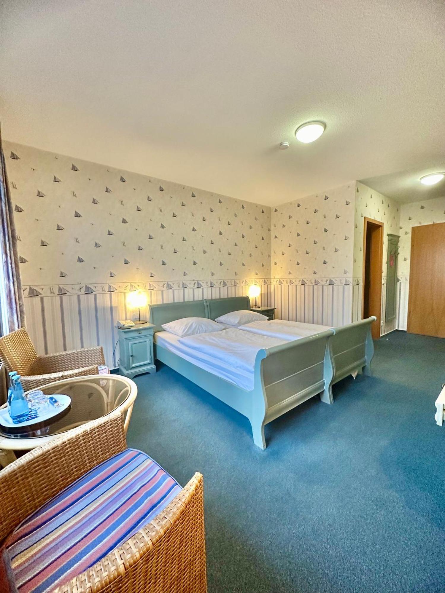 Gaestehaus Weserblick Am Weser-sandstrand Homestay Berne