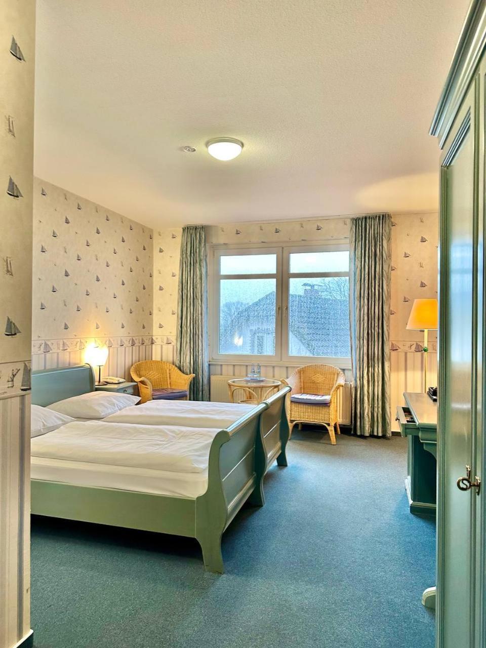 Gaestehaus Weserblick Am Weser-sandstrand Homestay Berne