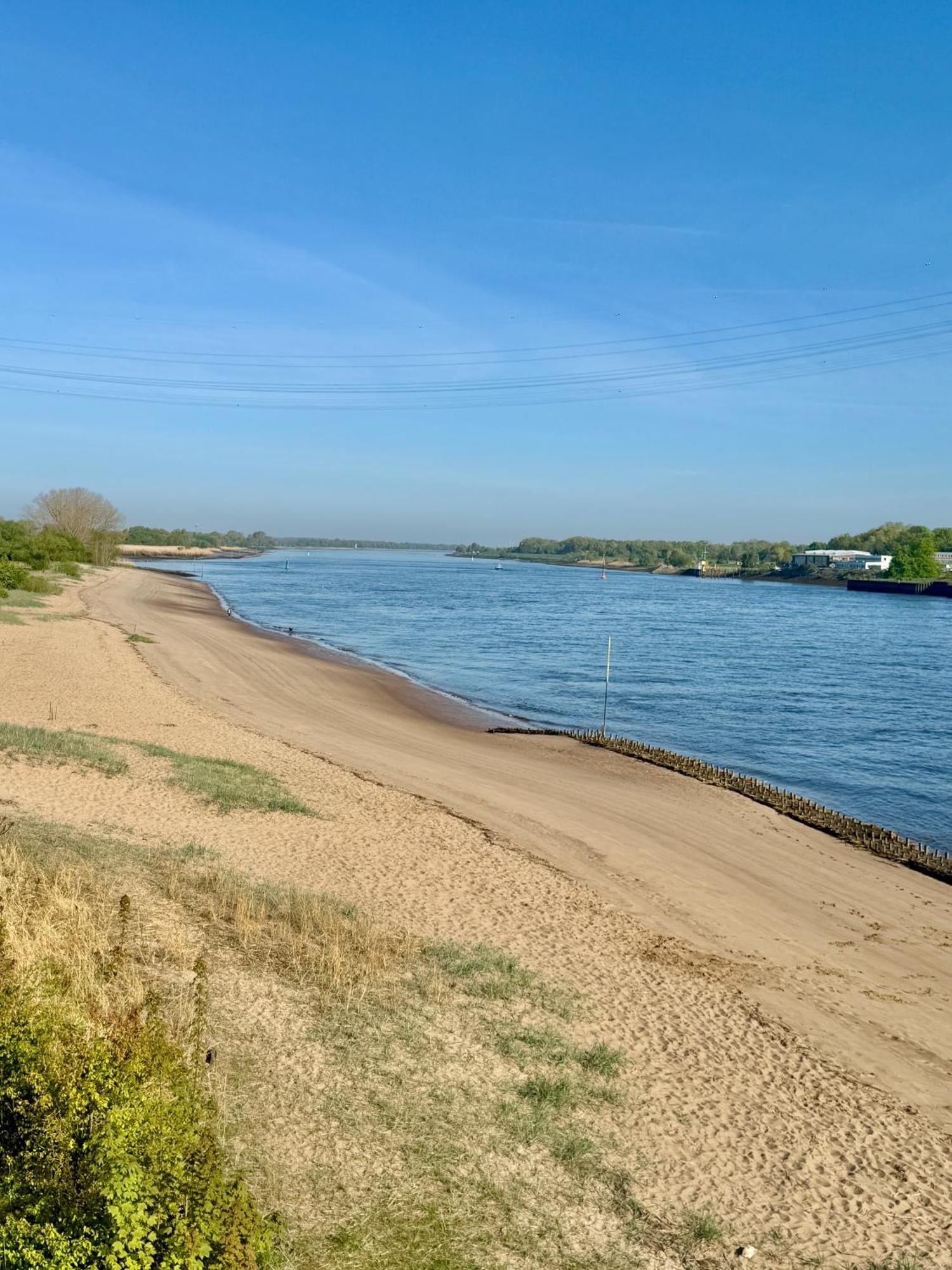 Gaestehaus Weserblick Am Weser-sandstrand * Berne