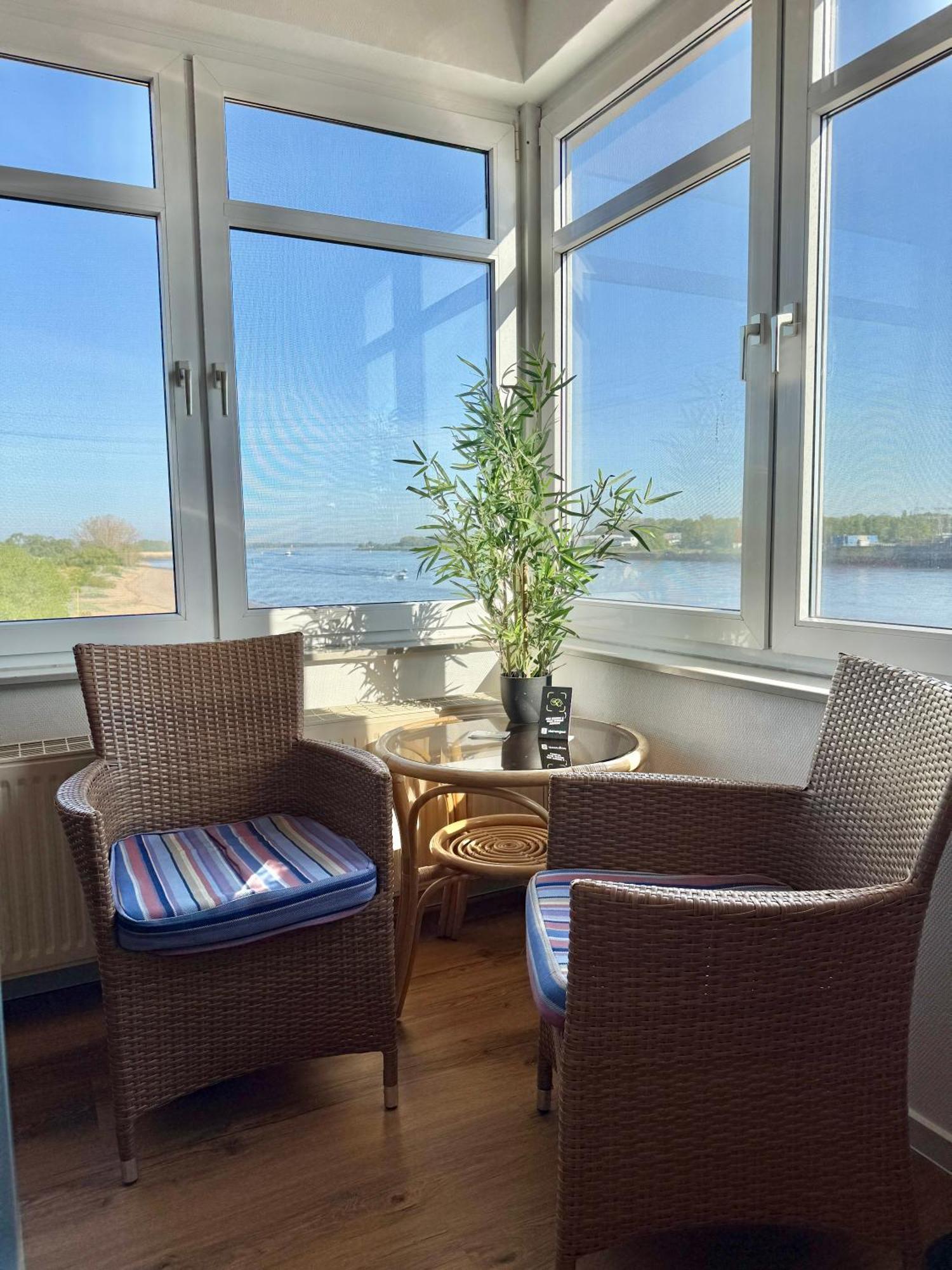 Privatunterkunft Gaestehaus Weserblick Am Weser-sandstrand *